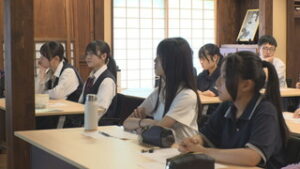 青木中学校　初の「五島慶太翁に学ぶ日」青木村殿戸