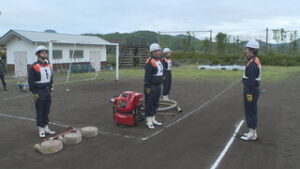 ポンプ操法大会に向けて　上田市消防団第１６分団　上田市立塩田西小学校