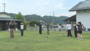 塩女ＦＪＫ「仲間と一緒に楽しみたい」　上田わっしょいに向け踊りを練習