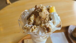 秋パフェめぐり　カフェギャラリーすみれ屋　東御市和